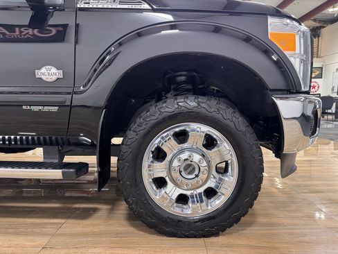 Used 2016 Ford F350 King Ranch w/ King Ranch w/Chrome Package image 4