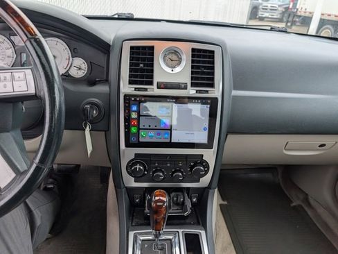 Used 2005 Chrysler 300 C w/ Navigation & Sound Group II image 4