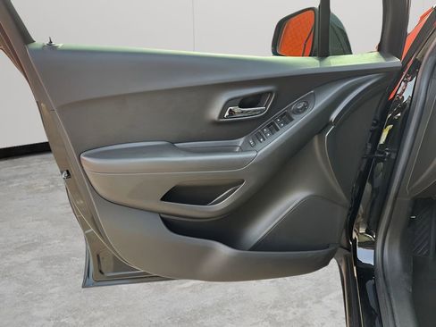 Used 2020 Chevrolet Trax LS w/ Tint and Cruise Package image 23