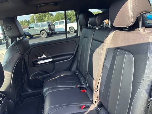 Used 2023 Mercedes-Benz GLB 250 image 28