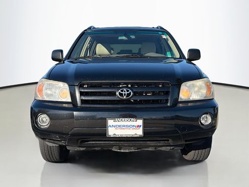 Used 2005 Toyota Highlander 4WD V6 w/ 3rd Row image 14