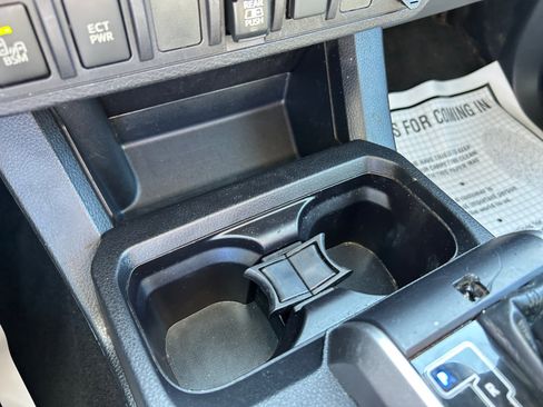 Used 2021 Toyota Tacoma SR5 w/ Technology Package image 25