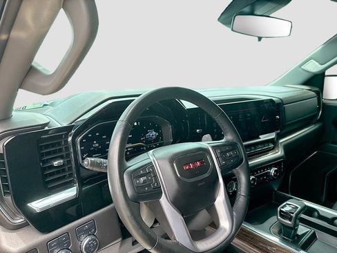 Used 2023 GMC Sierra 1500 Elevation w/ X31 Off-Road Package AWD/4WD image 11