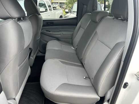 Used 2014 Toyota Tacoma 4x4 Double Cab image 16