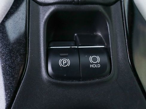 Used 2022 Toyota Corolla SE image 34