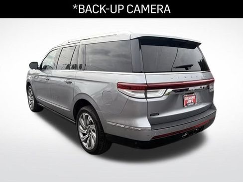 Used 2023 Lincoln Navigator L Reserve AWD/4WD image 6