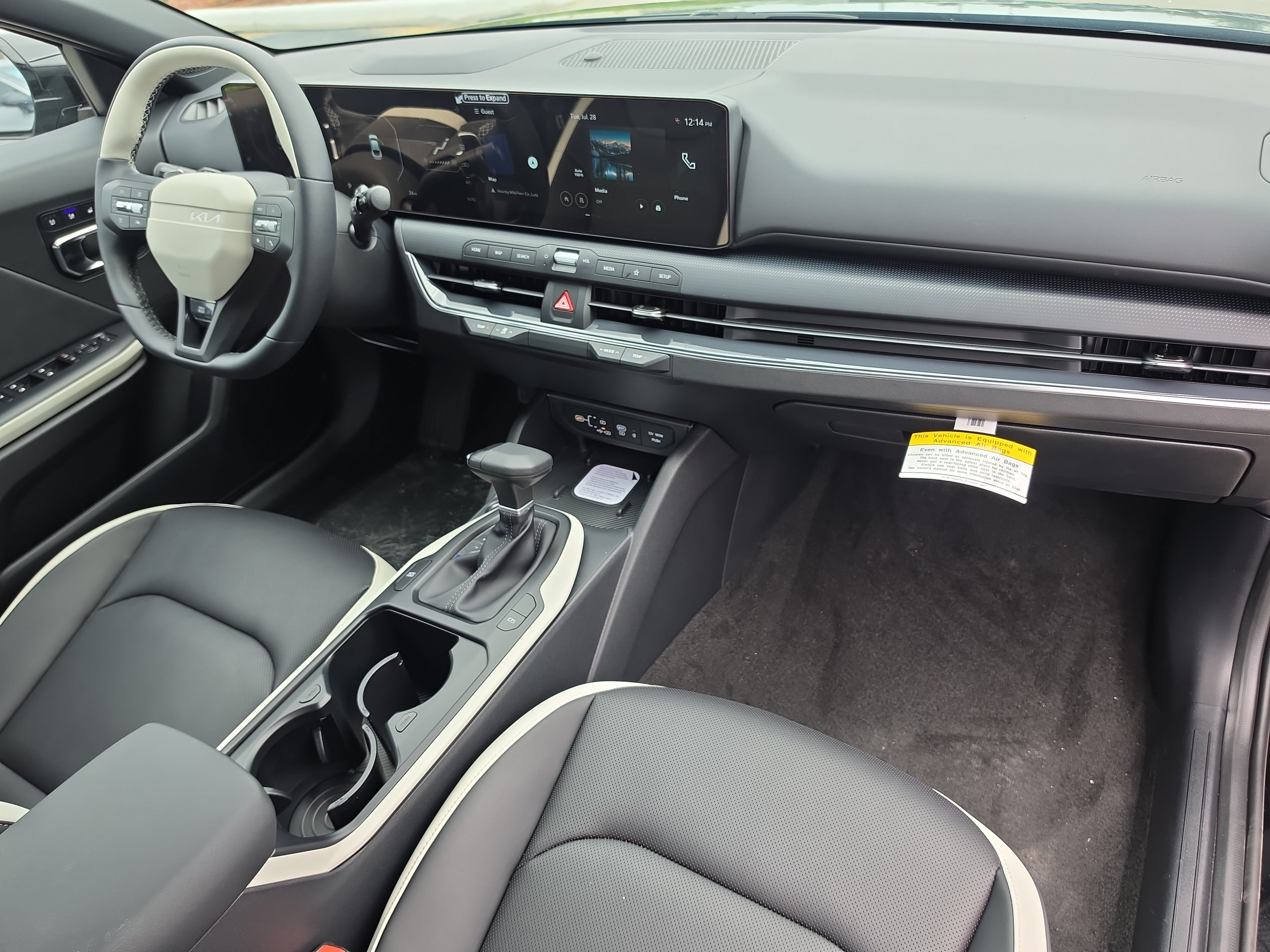 New 2026 Kia K4 GT-Line Turbo w/ GT-Line Premium Package FWD image 11