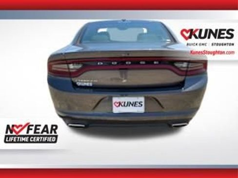 Used 2023 Dodge Charger SXT RWD image 8