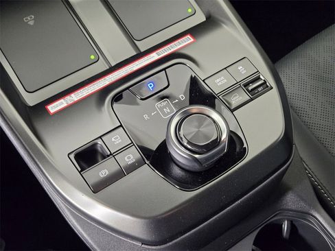 New 2026 Subaru Solterra image 16