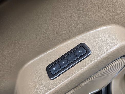 Used 2016 Chevrolet Suburban LTZ AWD/4WD image 23