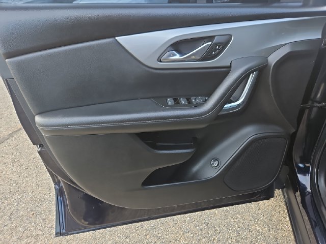 Used 2020 Chevrolet Blazer LT FWD image 11