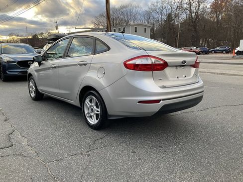 Used 2019 Ford Fiesta SE image 7