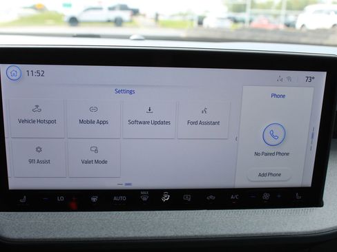 New 2025 Ford Maverick XLT w/ XLT Luxury Package image 29