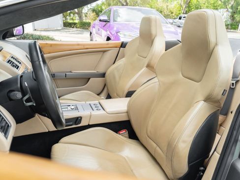 Used 2006 Aston Martin DB9 Volante image 24