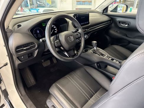 Certified 2024 Honda HR-V EX-L image 10