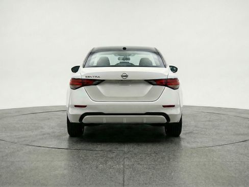 Used 2025 Nissan Sentra S image 6