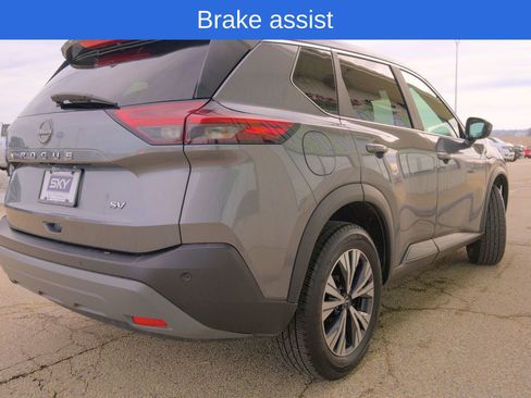 Used 2023 Nissan Rogue SV image 8