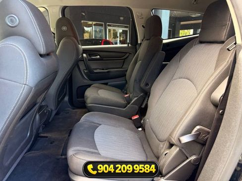 Used 2017 Chevrolet Traverse LT w/ Style and Technology Package FWD image 27