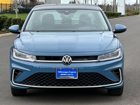 New 2026 Volkswagen Jetta SE image 8