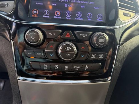 Used 2019 Jeep Grand Cherokee Altitude AWD/4WD image 38