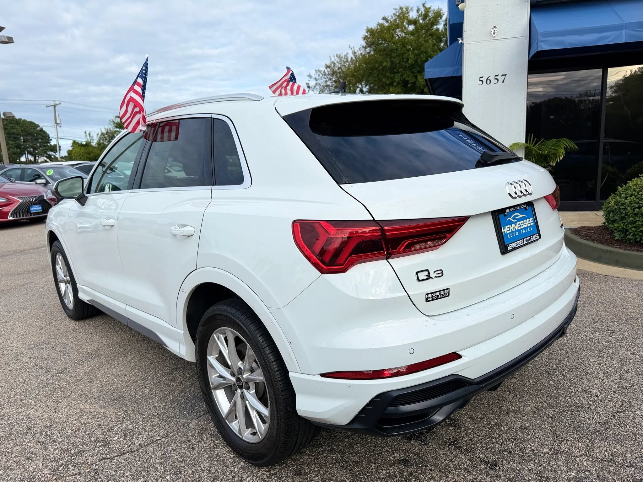 Used 2021 Audi Q3 2.0T Premium w/ Convenience Package AWD/4WD image 15