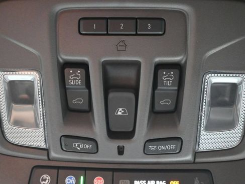 Used 2023 GMC Sierra 1500 Denali w/ Denali Reserve Package AWD/4WD image 14
