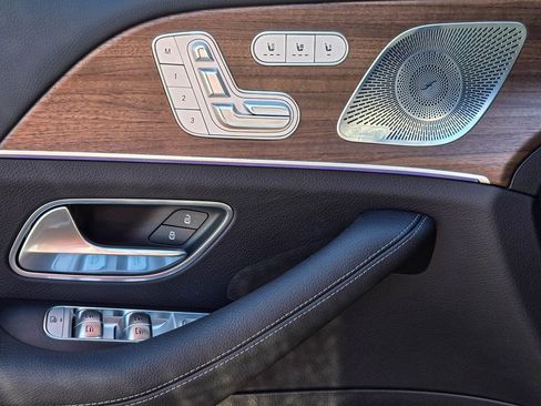 New 2025 Mercedes-Benz GLE 450 4MATIC image 12