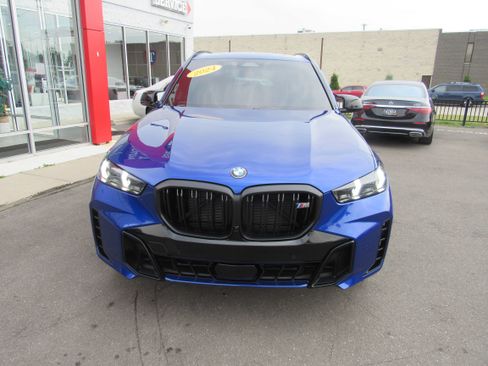 Used 2024 BMW X5 M60i w/ Climate Comfort Package AWD/4WD image 3