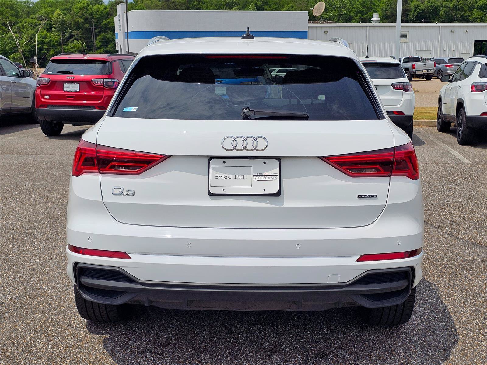 Used 2024 Audi Q3 2.0T Premium Plus AWD/4WD image 10