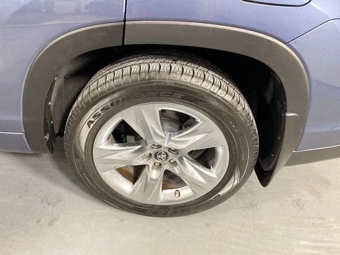 Certified 2019 Toyota Highlander Limited image 33
