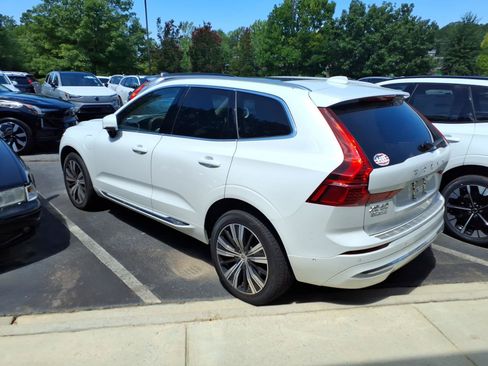 Used 2022 Volvo XC60 T8 Inscription w/ Advanced Package AWD/4WD image 5