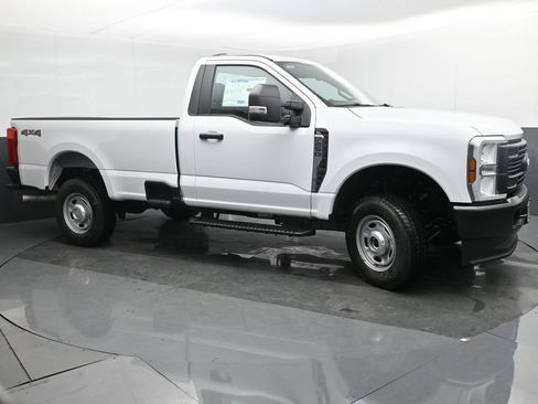 New 2026 Ford F250 XL w/ F-250 >10K GVWR Package AWD/4WD image 29