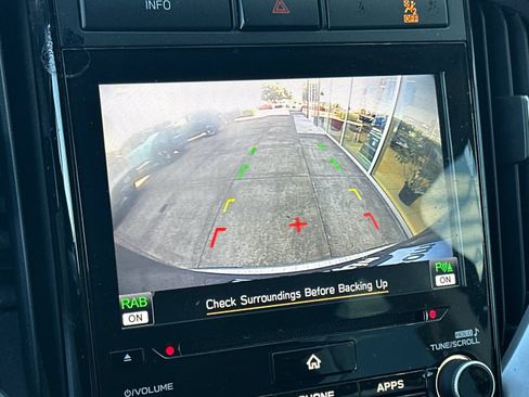 Used 2020 Subaru Ascent Premium w/ Convenience Package AWD/4WD image 17