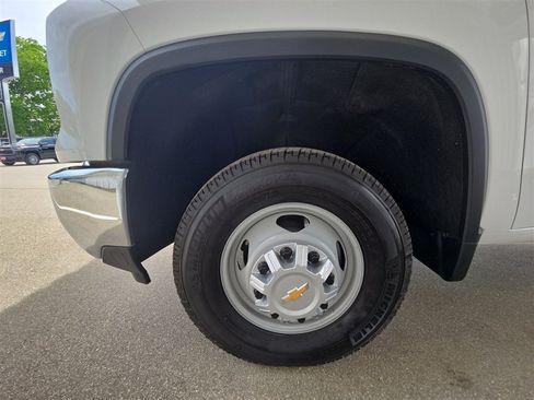 Used 2025 Chevrolet Silverado 3500 W/T w/ WT Convenience Package AWD/4WD image 31