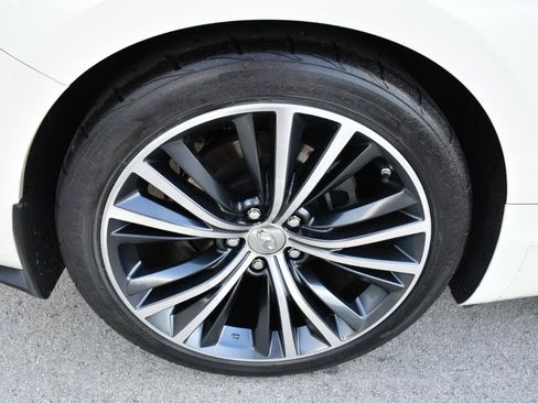 Used 2018 INFINITI Q60 3.0t Luxe w/ Sensory Package 3.0T Luxe RWD image 32