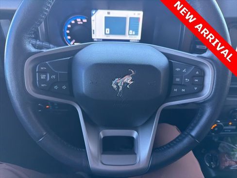 Used 2022 Ford Bronco Big Bend w/ Sasquatch Package image 13