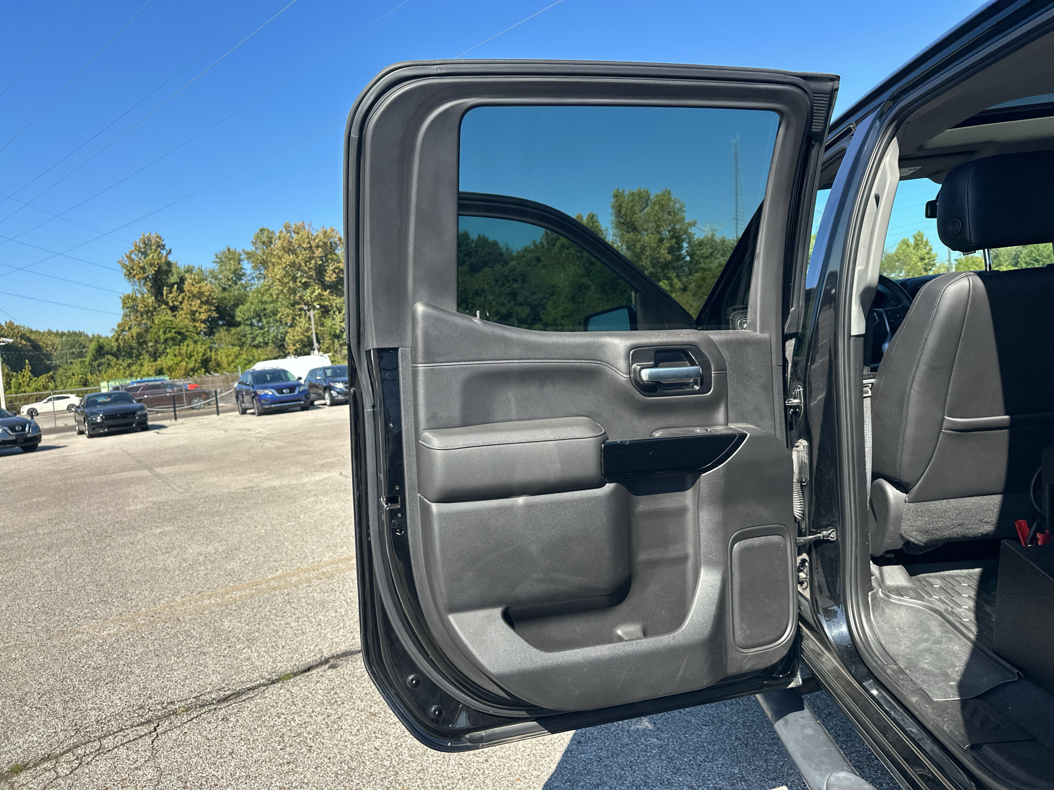 Used 2019 GMC Sierra 1500 SLT w/ SLT Premium Plus Package AWD/4WD image 25
