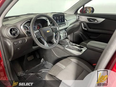 Used 2023 Chevrolet Blazer LT w/ Convenience Package FWD image 7