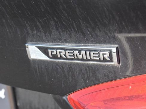 Used 2017 Chevrolet Cruze Premier FWD image 12