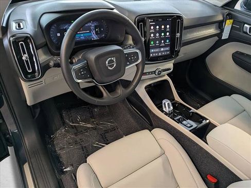 New 2026 Volvo XC40 B5 Ultra w/ Climate Package image 3