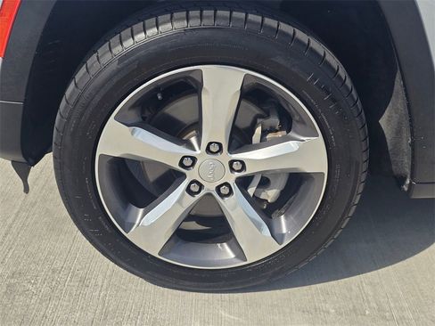 Used 2021 Jeep Grand Cherokee L Limited image 7