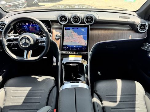 New 2025 Mercedes-Benz GLC 350e 4MATIC image 28