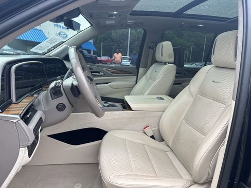 Used 2021 Cadillac Escalade ESV Premium Luxury Platinum w/ Heavy-Duty Trailer Package AWD/4WD image 19