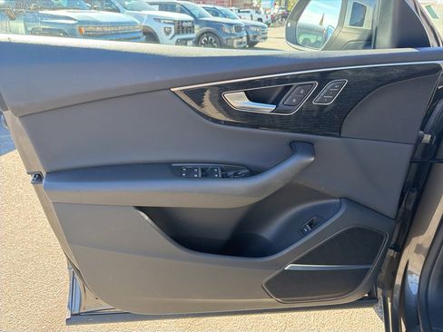 Used 2019 Audi Q8 Premium Plus image 8
