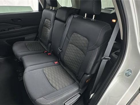 New 2026 Nissan Pathfinder S image 12