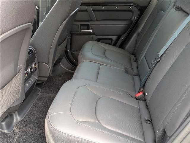 Certified 2025 Land Rover Defender 110 V8 AWD/4WD image 20