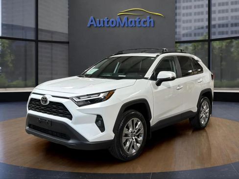 Used 2025 Toyota RAV4 XLE Premium w/ Weather Package AWD/4WD image 4