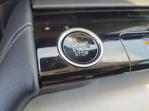 Certified 2025 Lincoln Navigator L Reserve AWD/4WD image 33