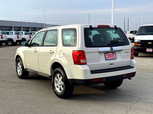Used 2011 MAZDA Tribute i Sport image 10