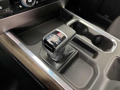 Certified 2025 Chevrolet Silverado 1500 RST AWD/4WD image 32